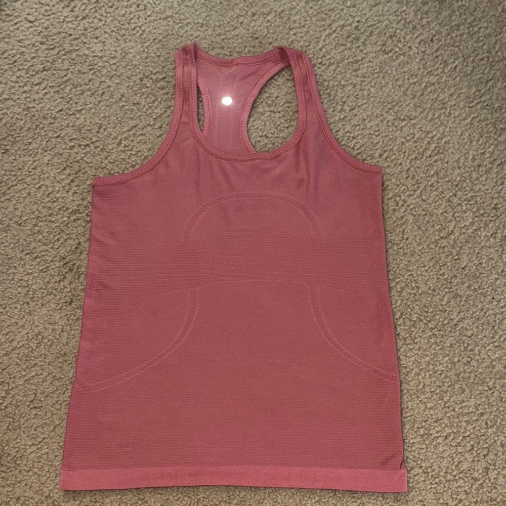 Lululemon Swiftly Tech Racerback 2.0 | Size 8 | EUC | soft cranberry